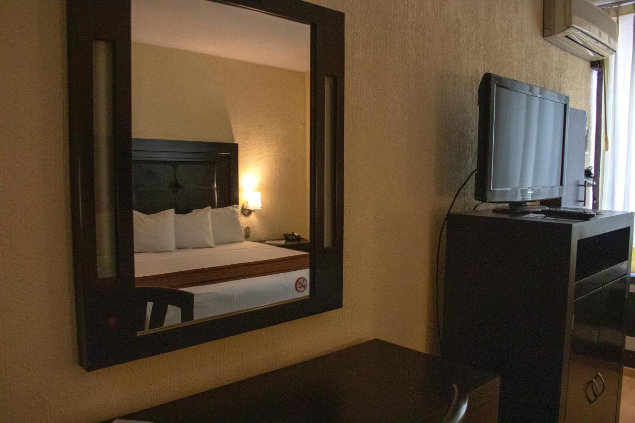 Hotel Santa Irene גואדלחארה מראה חיצוני תמונה