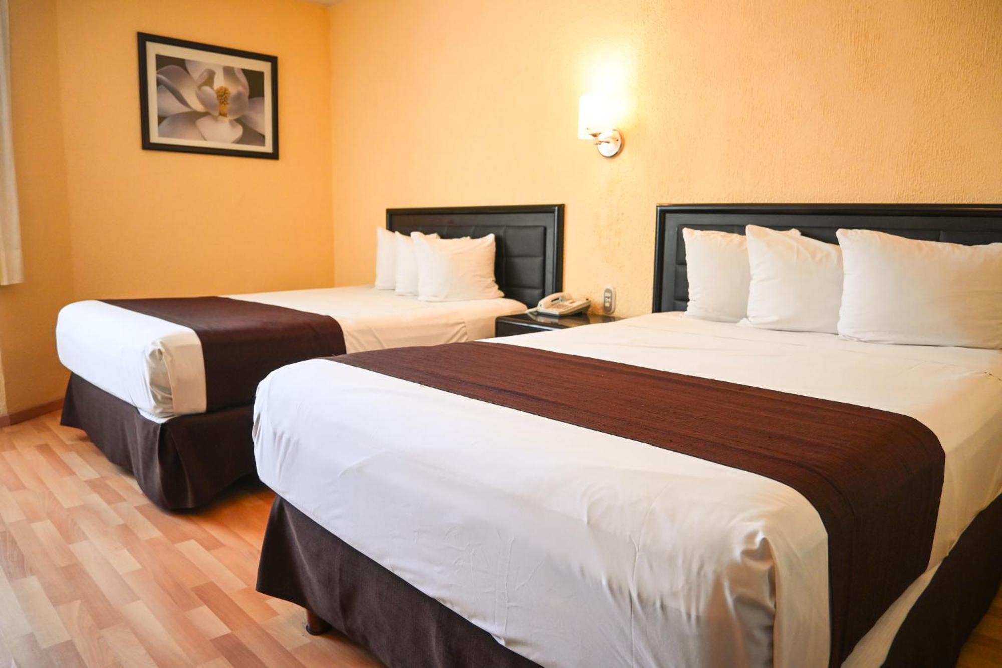 Hotel Santa Irene גואדלחארה מראה חיצוני תמונה