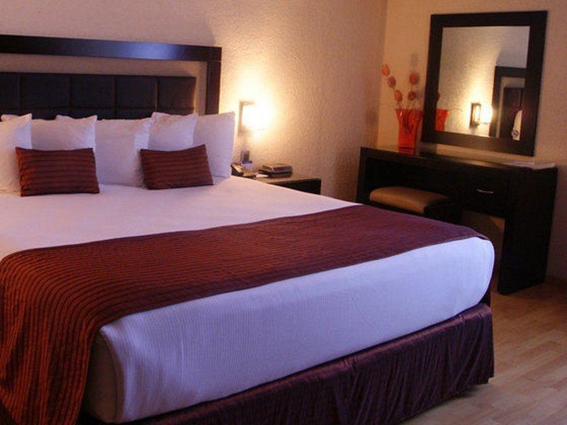 Hotel Santa Irene גואדלחארה מראה חיצוני תמונה