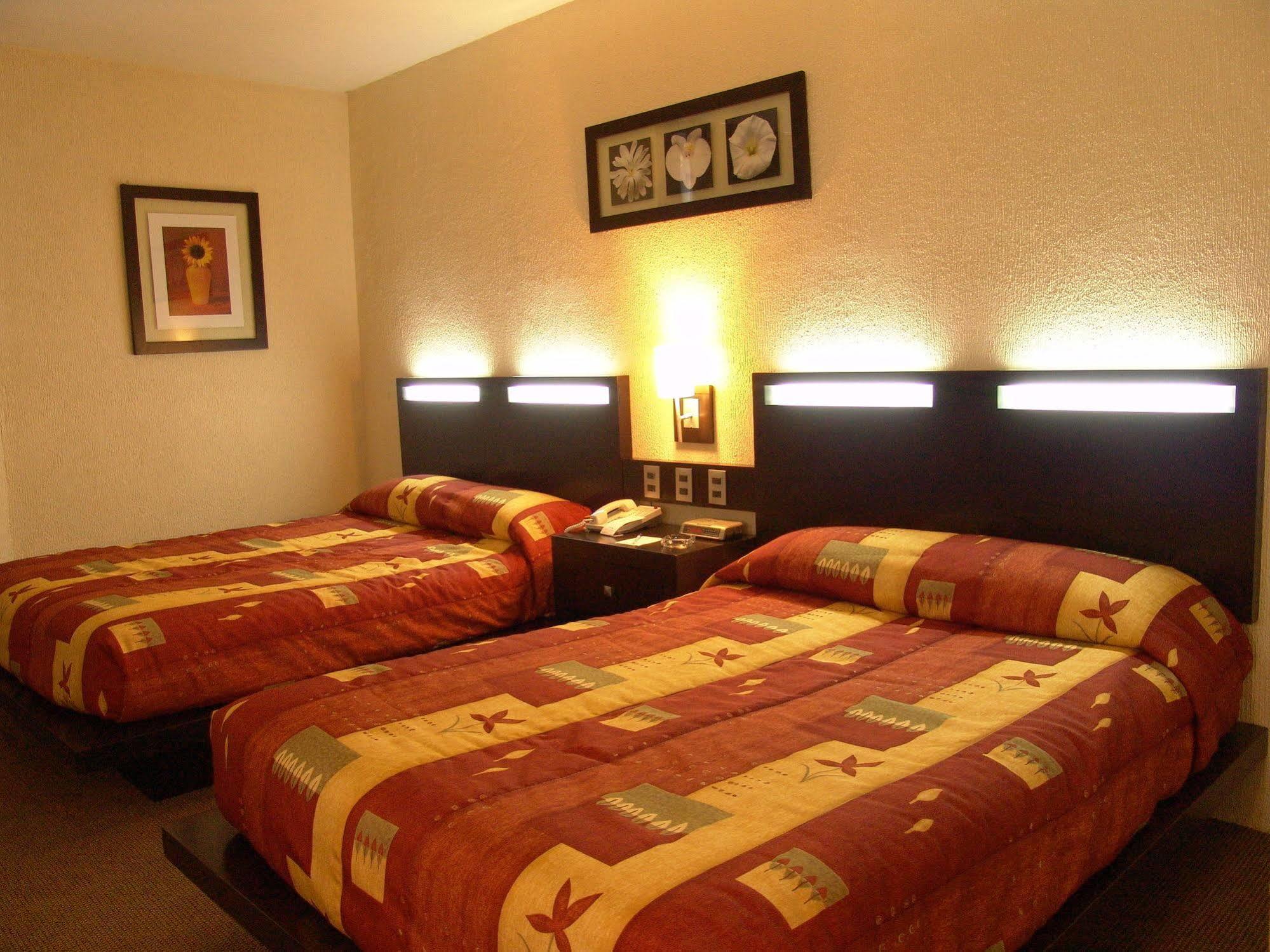 Hotel Santa Irene גואדלחארה מראה חיצוני תמונה