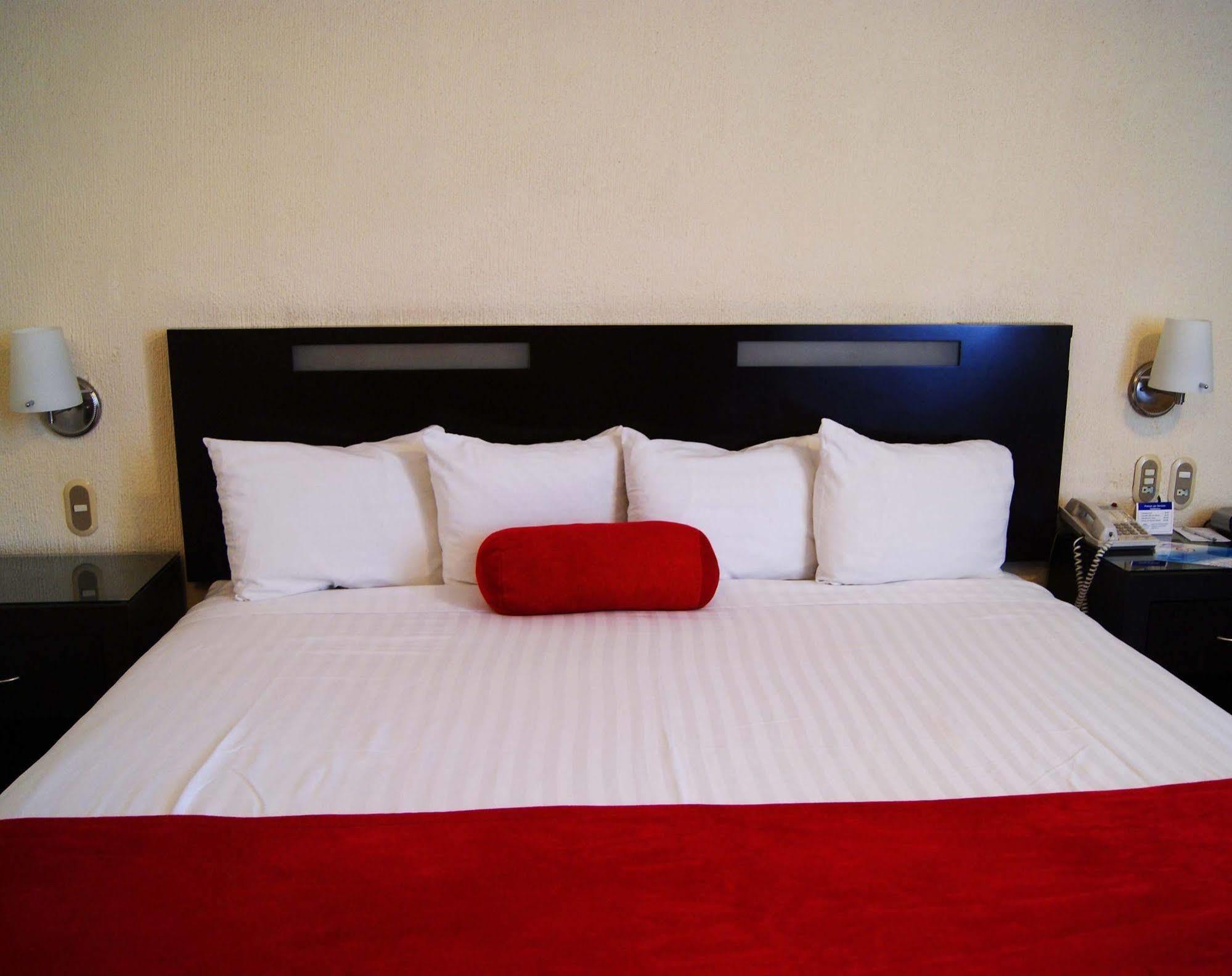 Hotel Santa Irene גואדלחארה מראה חיצוני תמונה