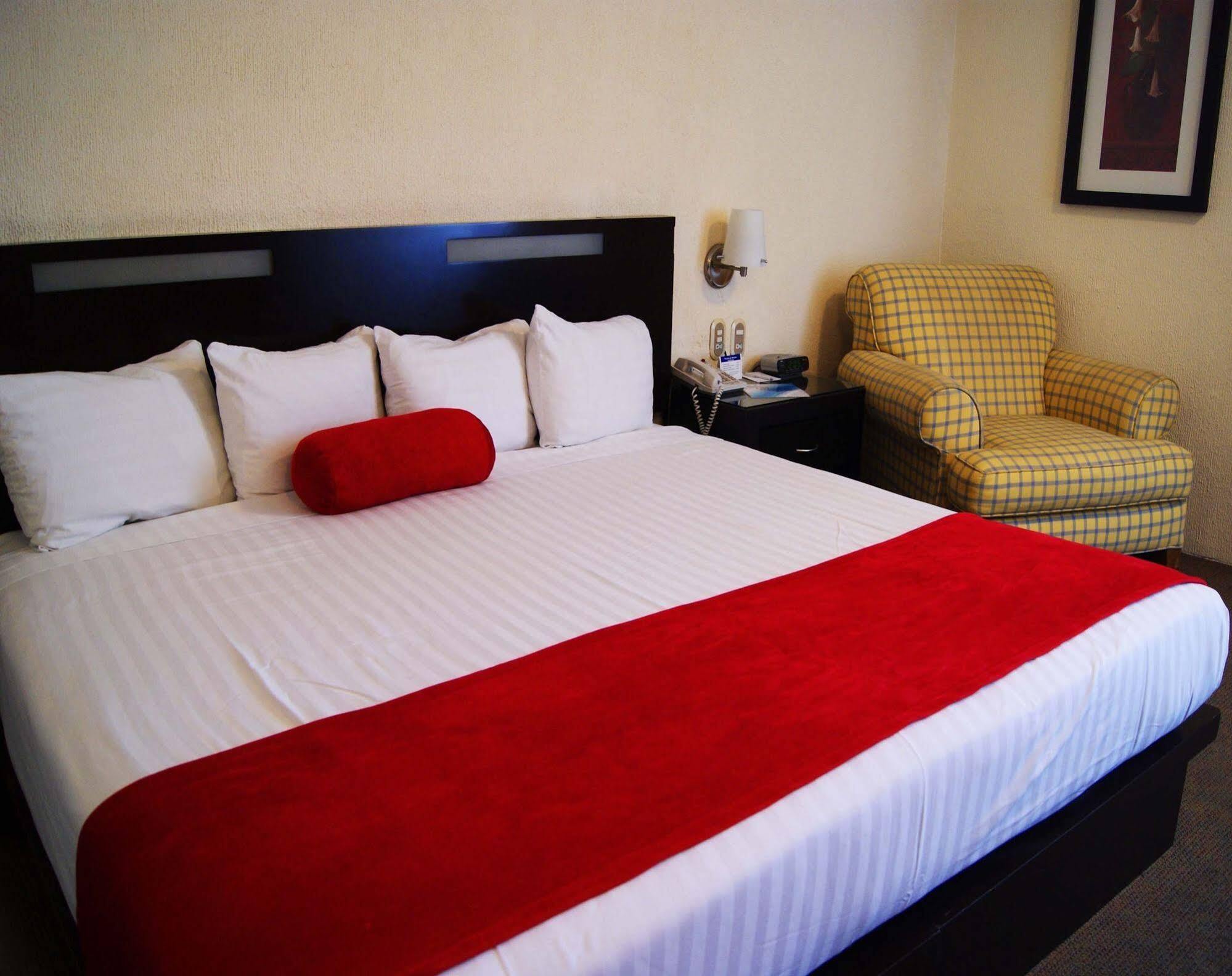 Hotel Santa Irene גואדלחארה מראה חיצוני תמונה
